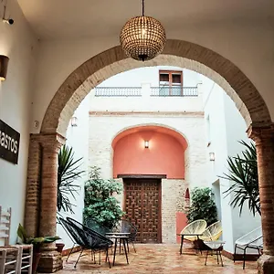 Bed & Breakfast Cafe Frenteabastos, Carmona (Seville)